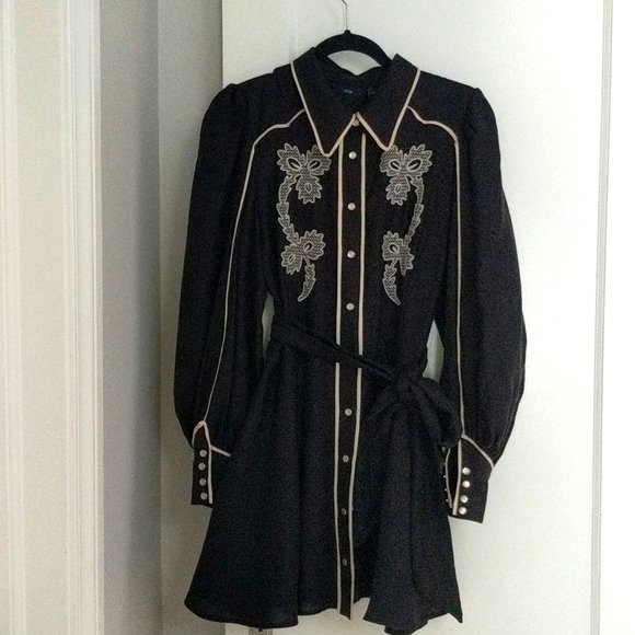 Dress - Picture 1 of 5